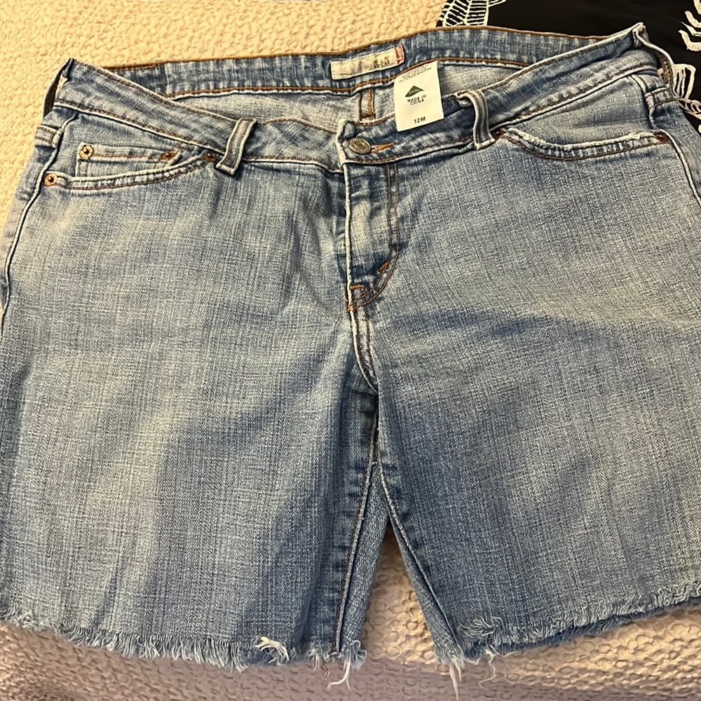 Levi cutoff shorts